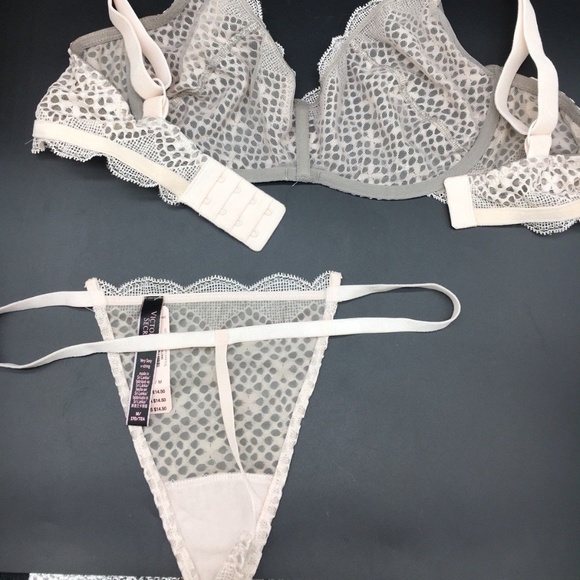 36C M Victoria's Secret Scoop Bra V-String Set - Picture 4 of 8